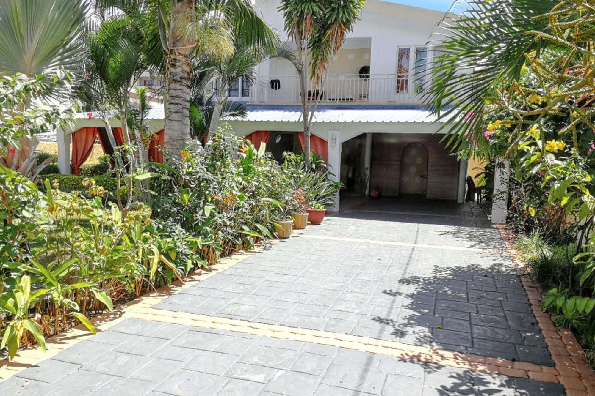 Charming Studio In Flic En Flac With Enclosed Garden 25M² Exterior foto